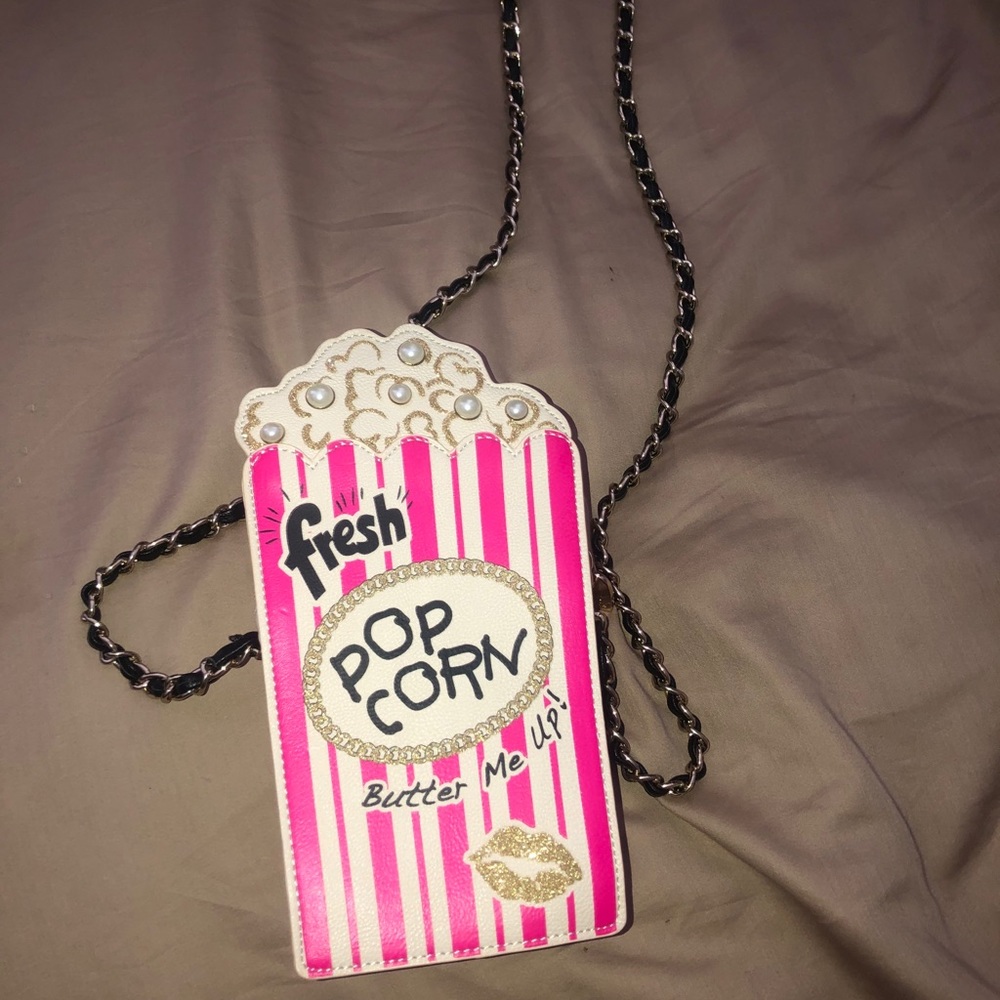 Popcorn Betsey Johnson bag